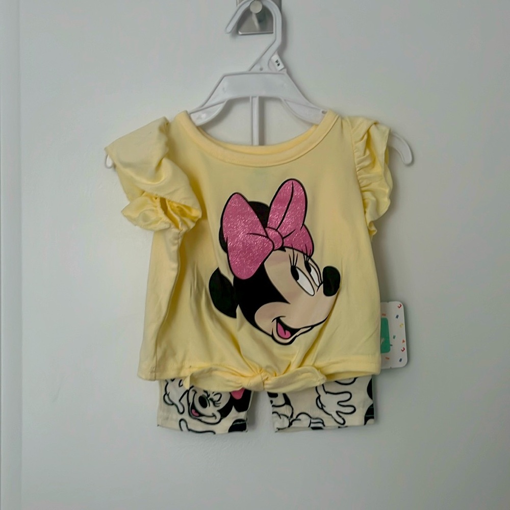 2-piece Minnie Mouse Bike Short Outfit